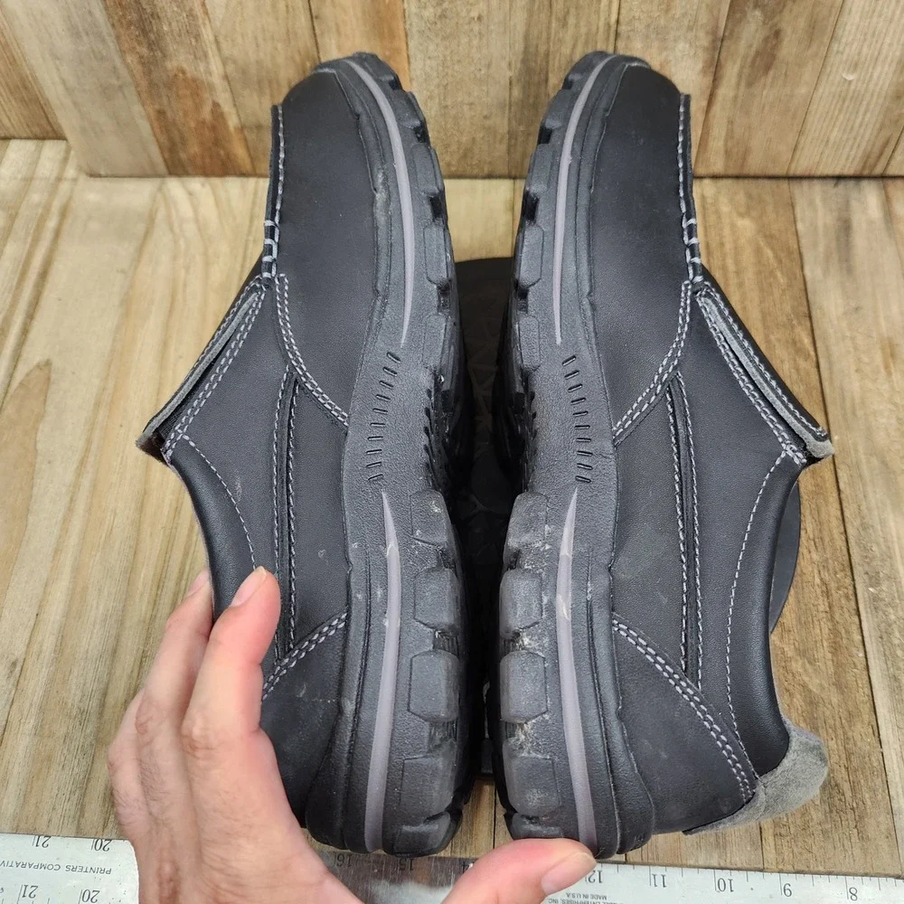 Skechers Relaxed Fit Leather Slip On Loafers Mens size 10.5 Wide Black 64502EW